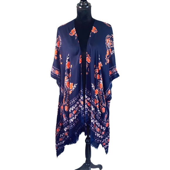 American Eagle Dk Blue Floral Print Kimono Wrap